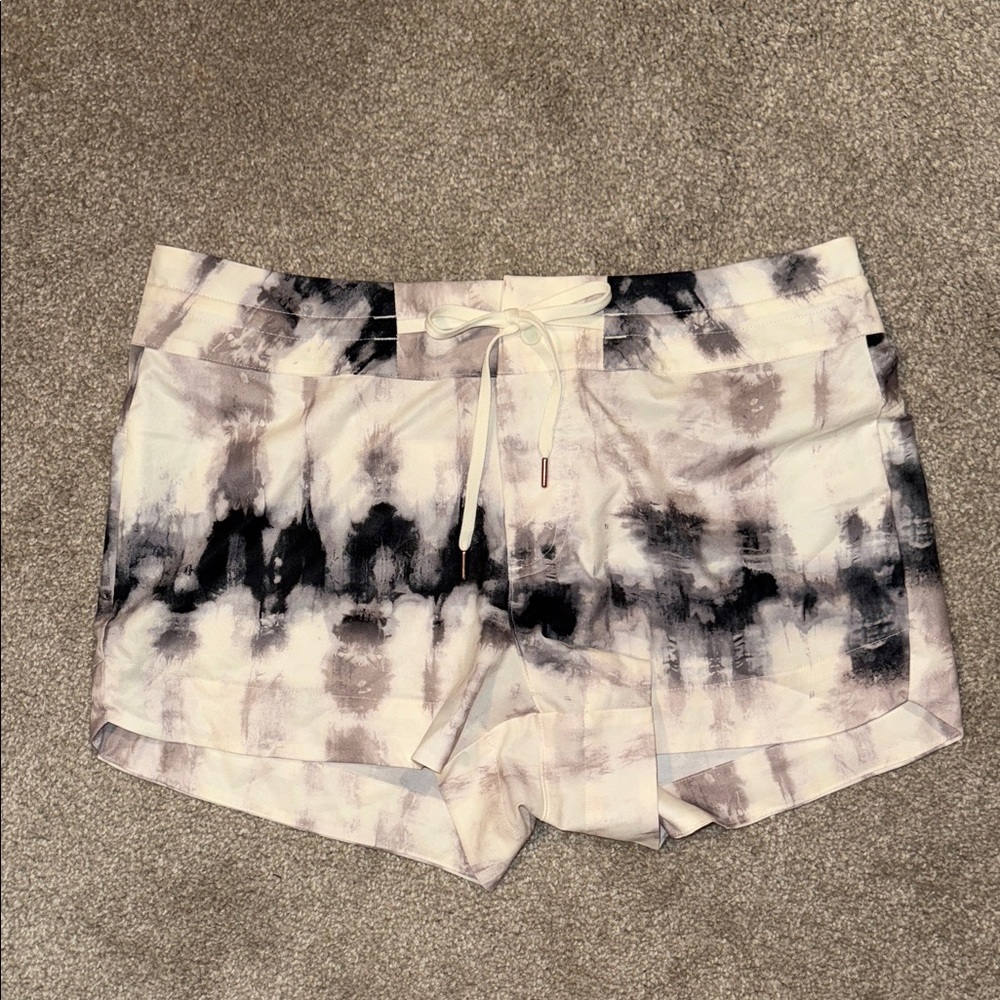 Chic High Waist Tie-Dye Women's Shorts